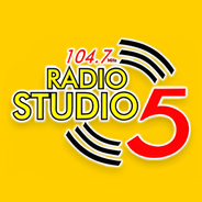 Radio Studio 5 104.7-Logo