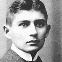 Auf den Spuren von Kafkas Lebensentwürfe anhand von mehr als 500 Briefen