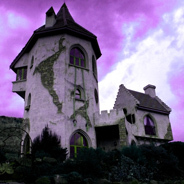 Im Schloss passieren in den Nächten gruseliges 