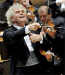 Sir Simone Rattle gibt sein Abschlusssaison beim London Symphony Orchestra 