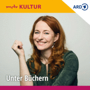 Unter Büchern mit Katrin Schumacher-Logo